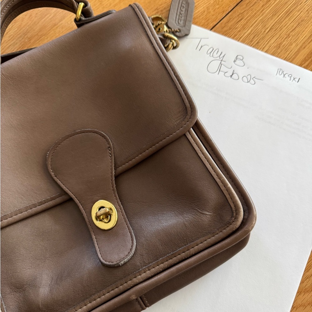 Elegant Vintage Brown Coach Leather Bag
